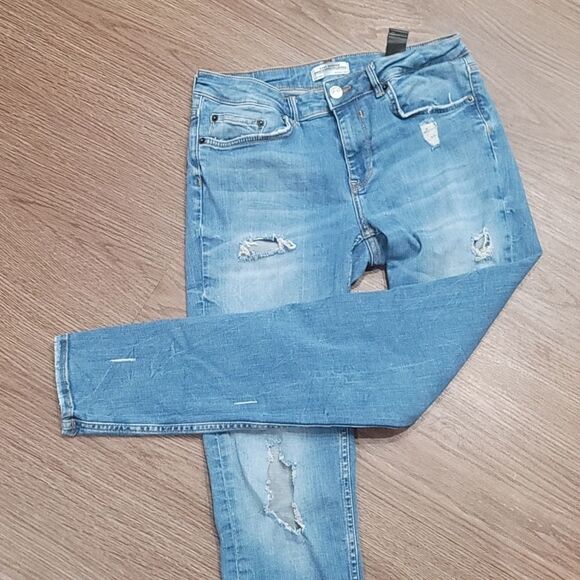 Zara woman distressed jeans size 8 - Picture 1 of 10